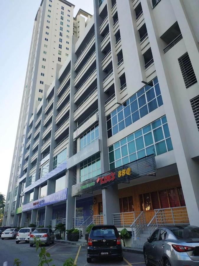 Straits Garden Suites By Yen'S Sojourn 乔治敦 外观 照片